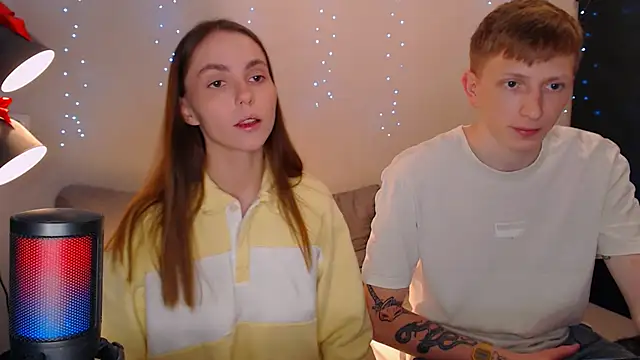 juliaanddima online show from February 26, 9:31 pm