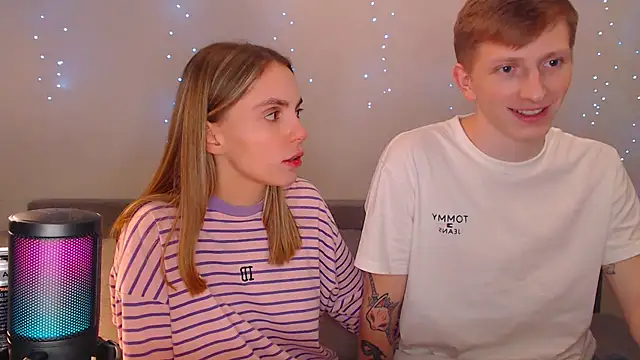 juliaanddima online show from March 22, 7:53 pm