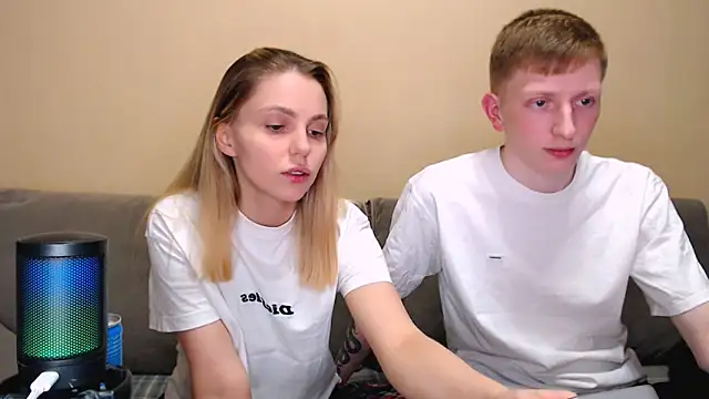 juliaanddima online show from March 14, 10:16 pm