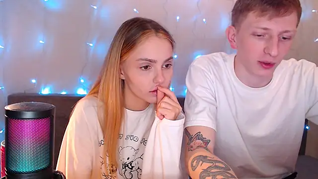 juliaanddima online show from September 21, 10:04 pm
