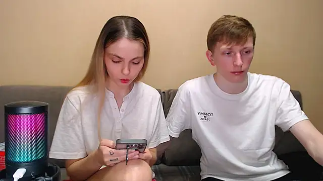 juliaanddima online show from February 18, 10:39 pm