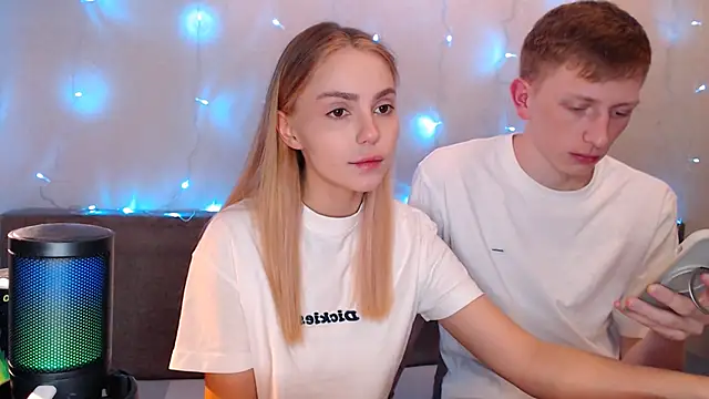 juliaanddima online show from September 20, 10:04 pm