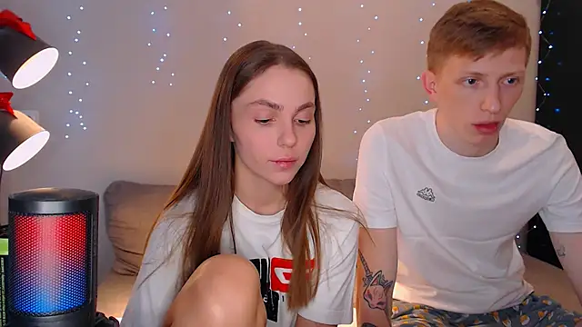 juliaanddima online show from February 25, 7:09 am