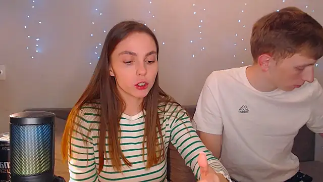 juliaanddima online show from March 12, 6:07 am