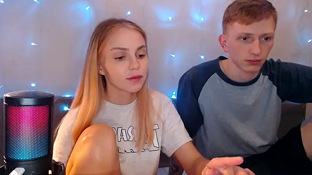 juliaanddima online show from September 9, 1:16 am