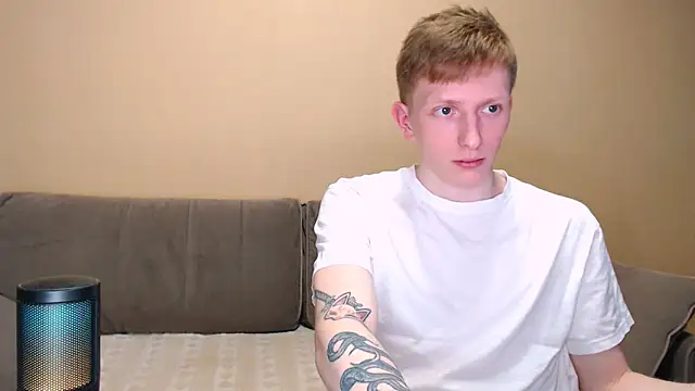 juliaanddima online show from March 30, 7:21 am