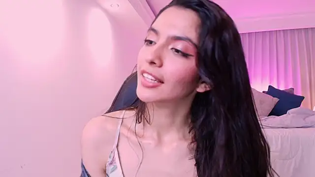 Snapshot of miiaa_evans chatting on February 19, 7:28 am miiaa evans online show from February 19, 7:28 am