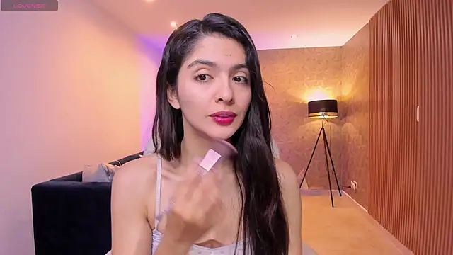 miiaa evans online show from November 6, 11:14 am