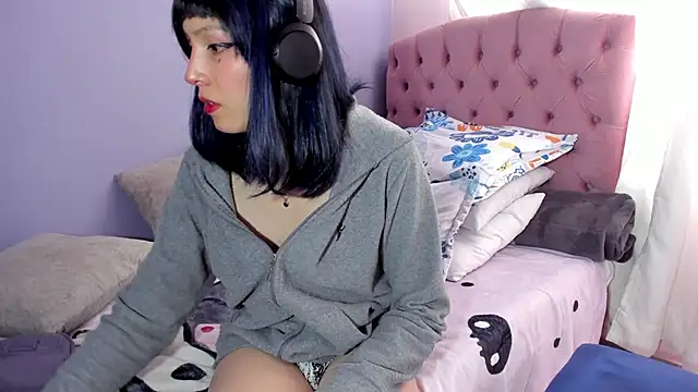 Room312  online show from March 28, 3:35 pm