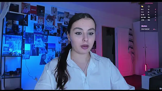 Snapshot of Tenderalise chatting on December 24, 7:11 pm Tenderalise online show from December 24, 7:11 pm