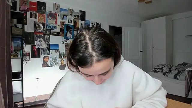 Snapshot of Tenderalise chatting on January 5, 8:31 pm Tenderalise online show from January 5, 8:31 pm