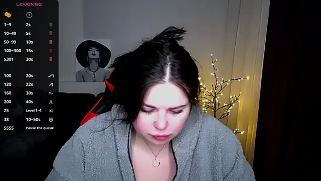 Emily Mo online show from February 15, 6:23 am