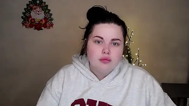 Emily Mo online show from December 20, 6:38 am