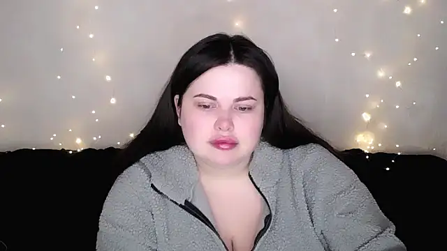 Emily Mo online show from March 17, 7:00 am