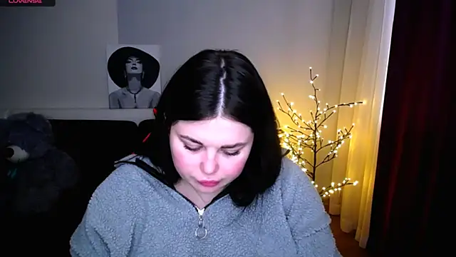 Emily Mo online show from February 25, 12:49 pm