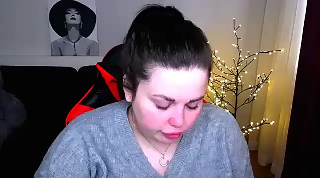 Emily Mo online show from February 28, 9:47 am