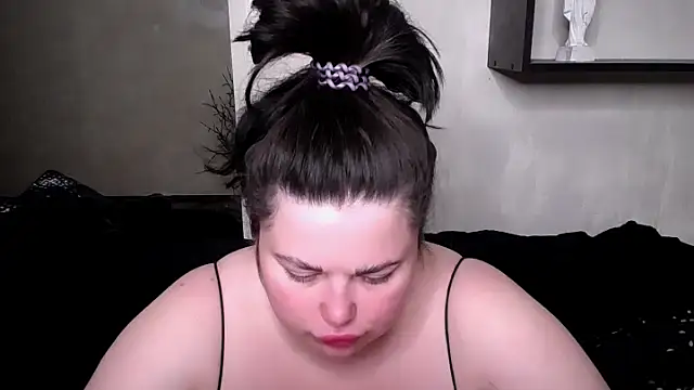 Emily Mo online show from October 16, 5:16 am