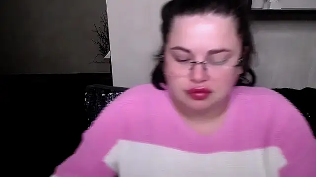 Emily Mo online show from October 11, 6:03 am