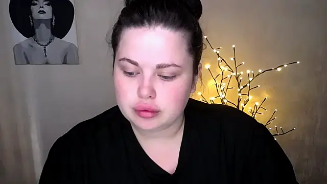 Emily Mo online show from September 11, 5:29 am