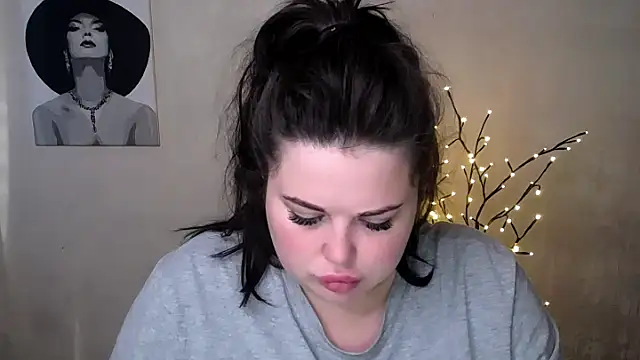 Emily Mo online show from September 22, 5:57 am