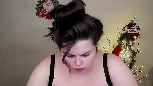 Emily Mo online show from December 18, 6:18 am