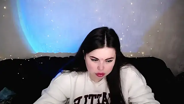 Emily Mo online show from March 4, 7:05 am