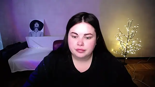 Snapshot of Emily_Mo chatting on June 26, 5:57 am Emily Mo online show from June 26, 5:57 am