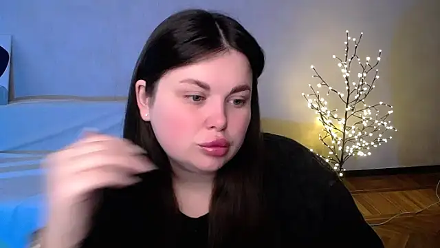 Emily Mo online show from June 5, 6:07 am