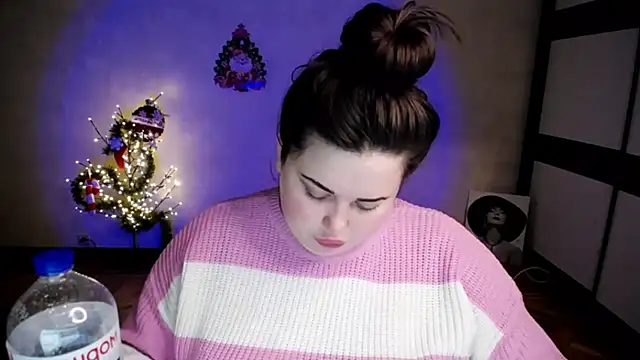 Emily Mo online show from January 8, 6:52 am