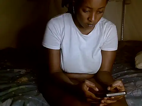 Snapshot of Spicey_ebonny chatting on February 23, 8:33 pm Spicey ebonny online show from February 23, 8:33 pm