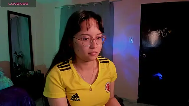 shantalc3rezo online show from February 11, 7:47 pm