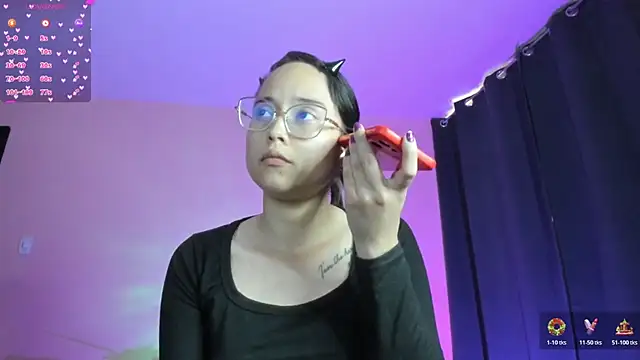 shantalc3rezo online show from December 4, 8:41 pm