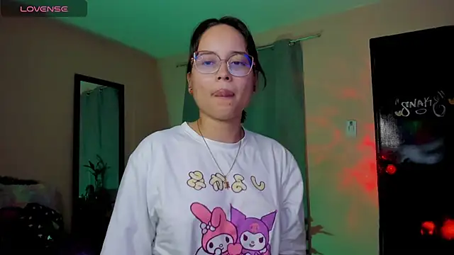 shantalc3rezo online show from February 12, 8:30 pm