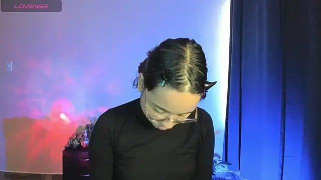 shantalc3rezo online show from November 12, 8:23 pm