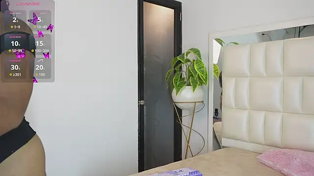 Anais aradia online show from January 14, 4:27 am