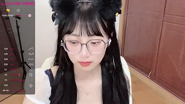 4uoki online show from January 29, 10:53 pm