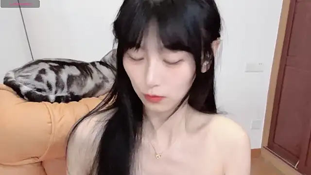 4uoki online show from October 19, 2:20 pm