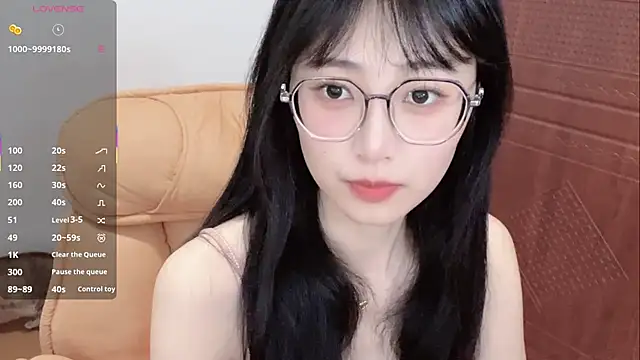 4uoki online show from July 5, 3:19 pm