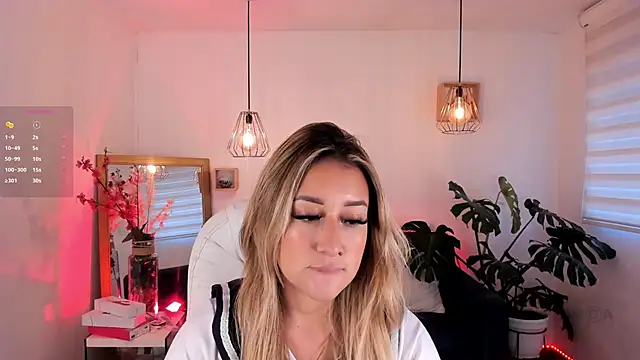 Snapshot of dina_ride chatting on March 1, 12:23 pm dina ride online show from March 1, 12:23 pm