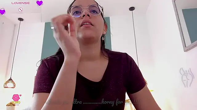 lucy blue28 online show from May 6, 12:53 pm