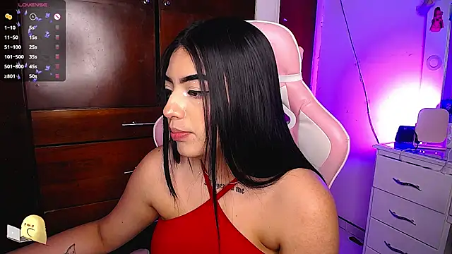 Snapshot of eva_six chatting on March 7, 7:49 pm eva six online show from March 7, 7:49 pm