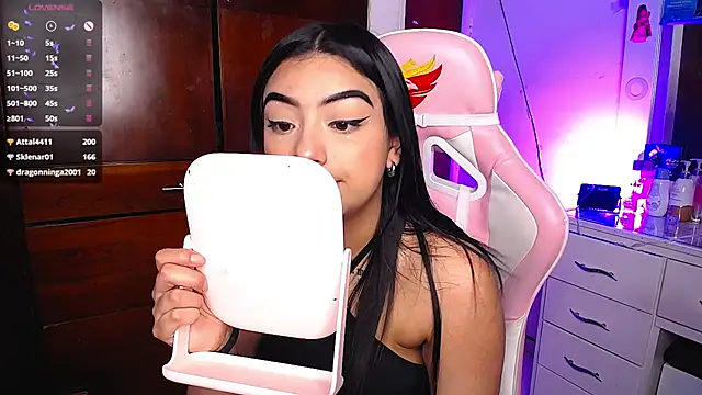 Snapshot of eva_six chatting on February 28, 7:46 pm eva six online show from February 28, 7:46 pm