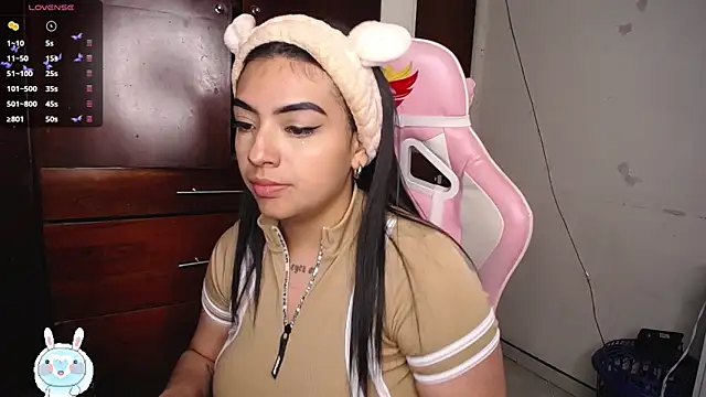 Snapshot of eva_six chatting on September 15, 9:37 pm eva six online show from September 15, 9:37 pm