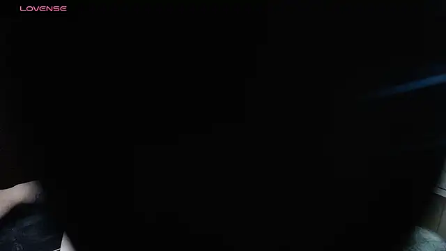 Snapshot of eva_six chatting on February 20, 11:21 pm eva six online show from February 20, 11:21 pm