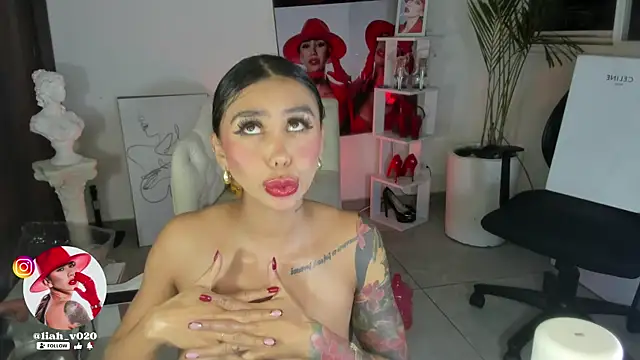 liah v online show from March 16, 12:23 am