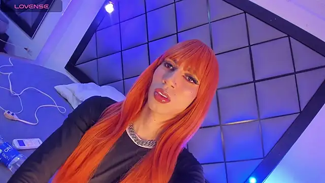 Snapshot of GeorginaCute_ chatting on September 10, 12:59 pm GeorginaCute online show from September 10, 12:59 pm