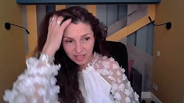 EllaLong online show from September 14, 11:32 am