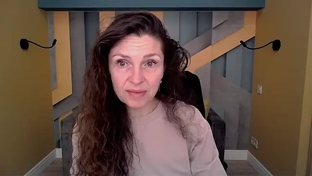 EllaLong online show from March 6, 12:22 pm