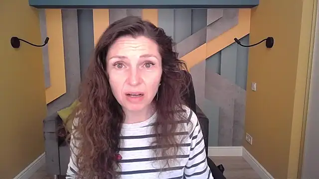 EllaLong online show from March 26, 12:25 pm