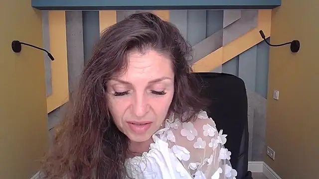 EllaLong online show from September 16, 11:33 am